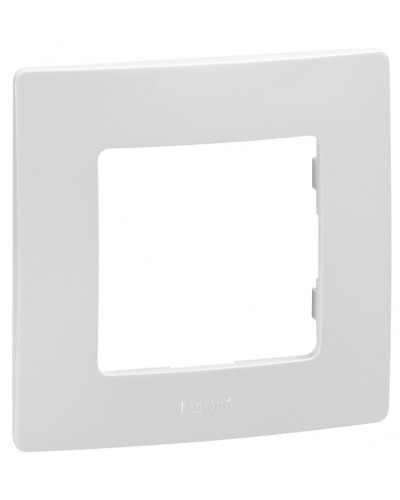 Рамка 1 пост Etika белый Legrand 672501 в Миассе Аксессуары для кабель-канала Pintop.ru